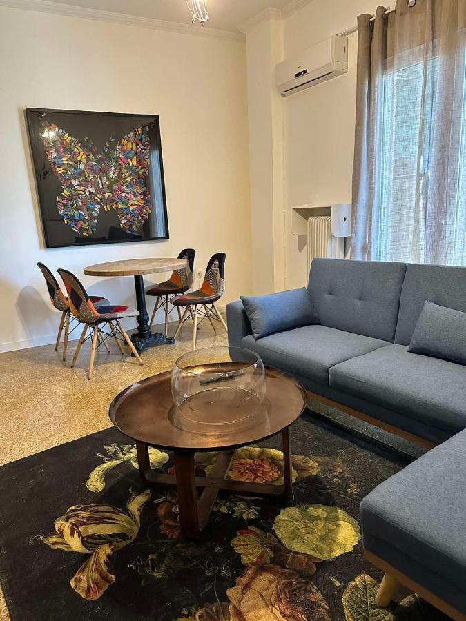 Cozy Apartment At Gazi Square Athen Exterior foto